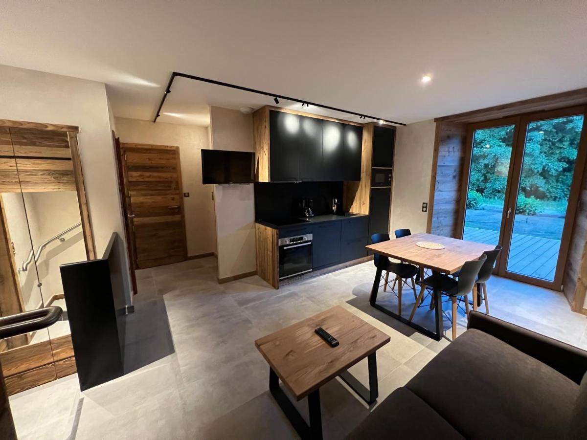 Gite Roche Des Ducs Avec Piscine Toute L'Annee, Spa, Sauna, Hammam Rochesson Eksteriør billede