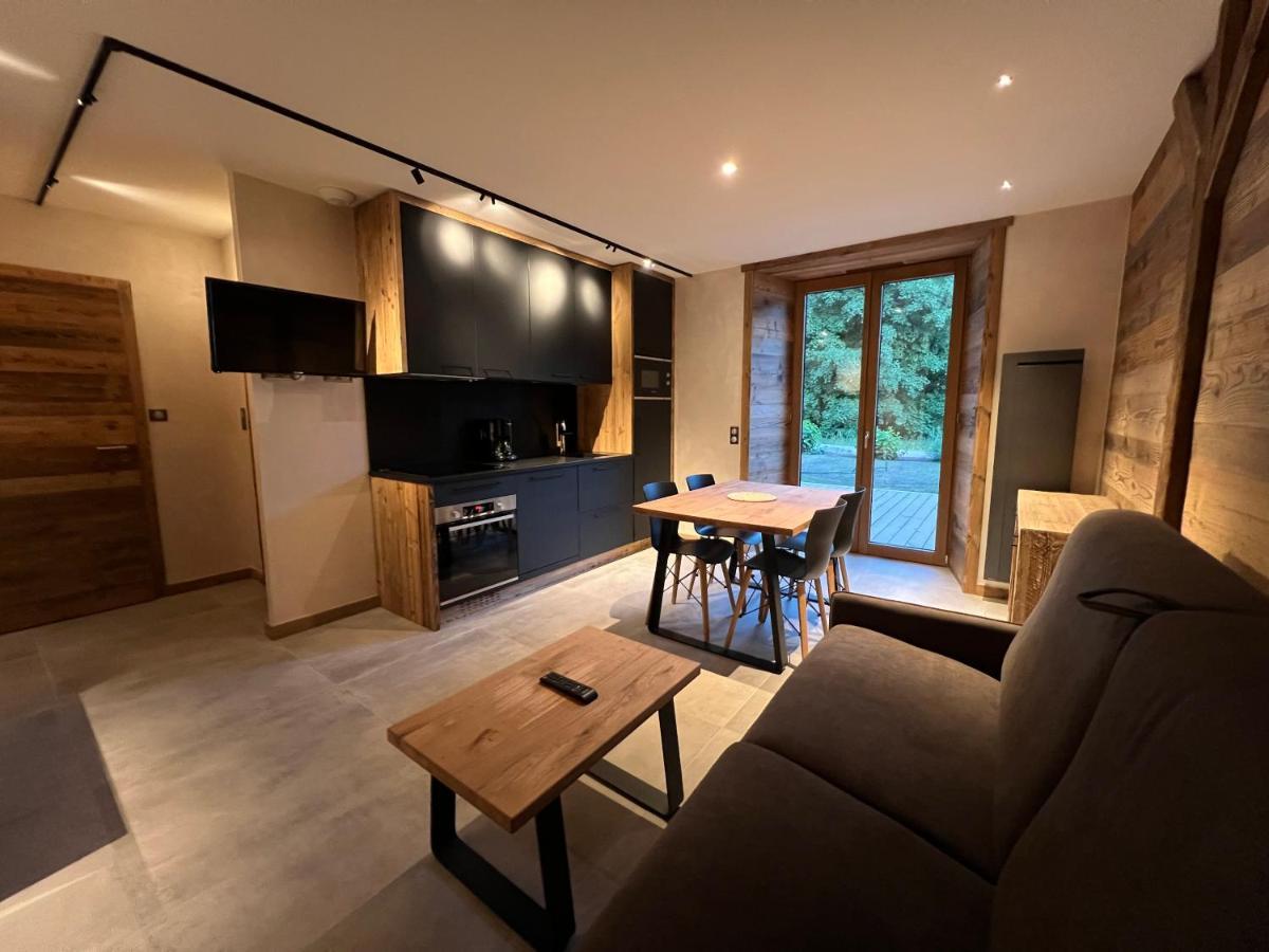 Gite Roche Des Ducs Avec Piscine Toute L'Annee, Spa, Sauna, Hammam Rochesson Eksteriør billede